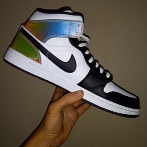 Air Jordan 1 Mid